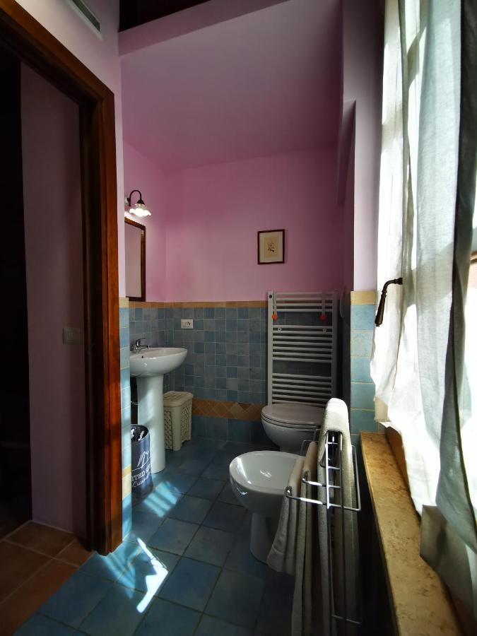 Bed and Breakfast La Casa Dei Tigli Cannara Екстер'єр фото