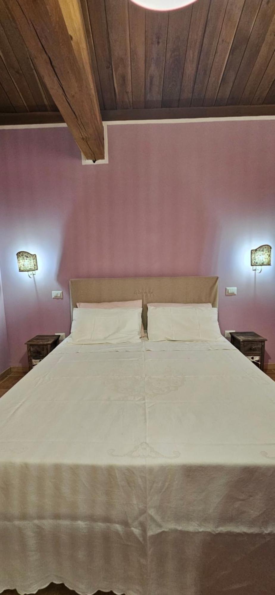 Bed and Breakfast La Casa Dei Tigli Cannara Екстер'єр фото