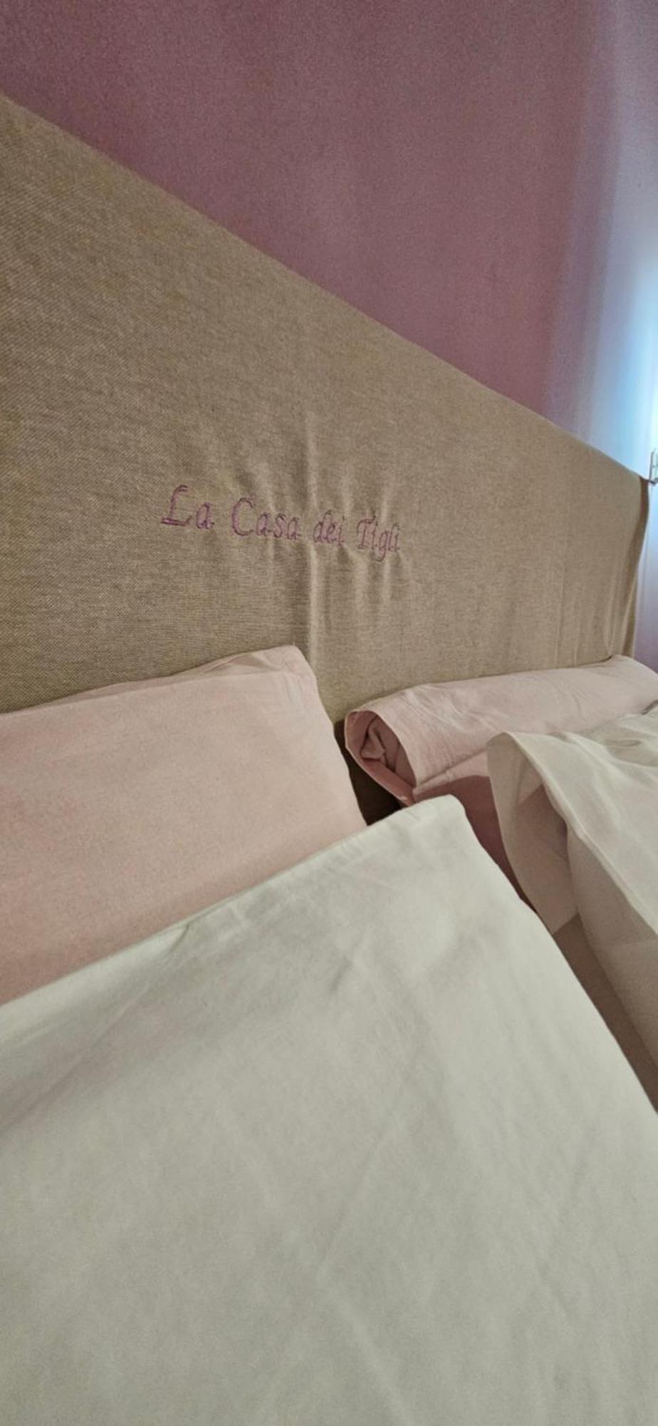 Bed and Breakfast La Casa Dei Tigli Cannara Екстер'єр фото